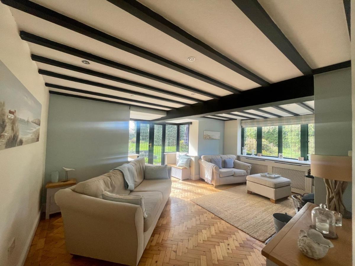 Thornton House Private Country House Thornton Hough Entire House Sleeps 6 Wirral Zewnętrze zdjęcie