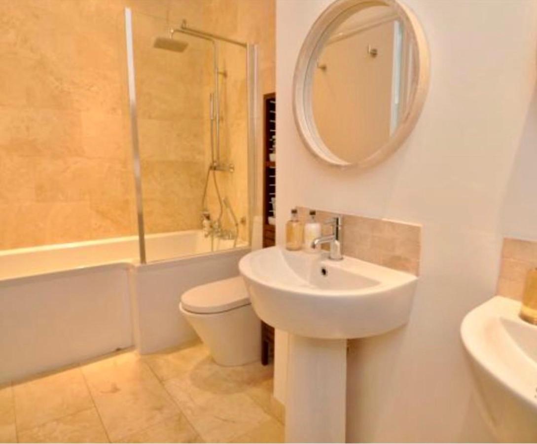 Thornton House Private Country House Thornton Hough Entire House Sleeps 6 Wirral Zewnętrze zdjęcie